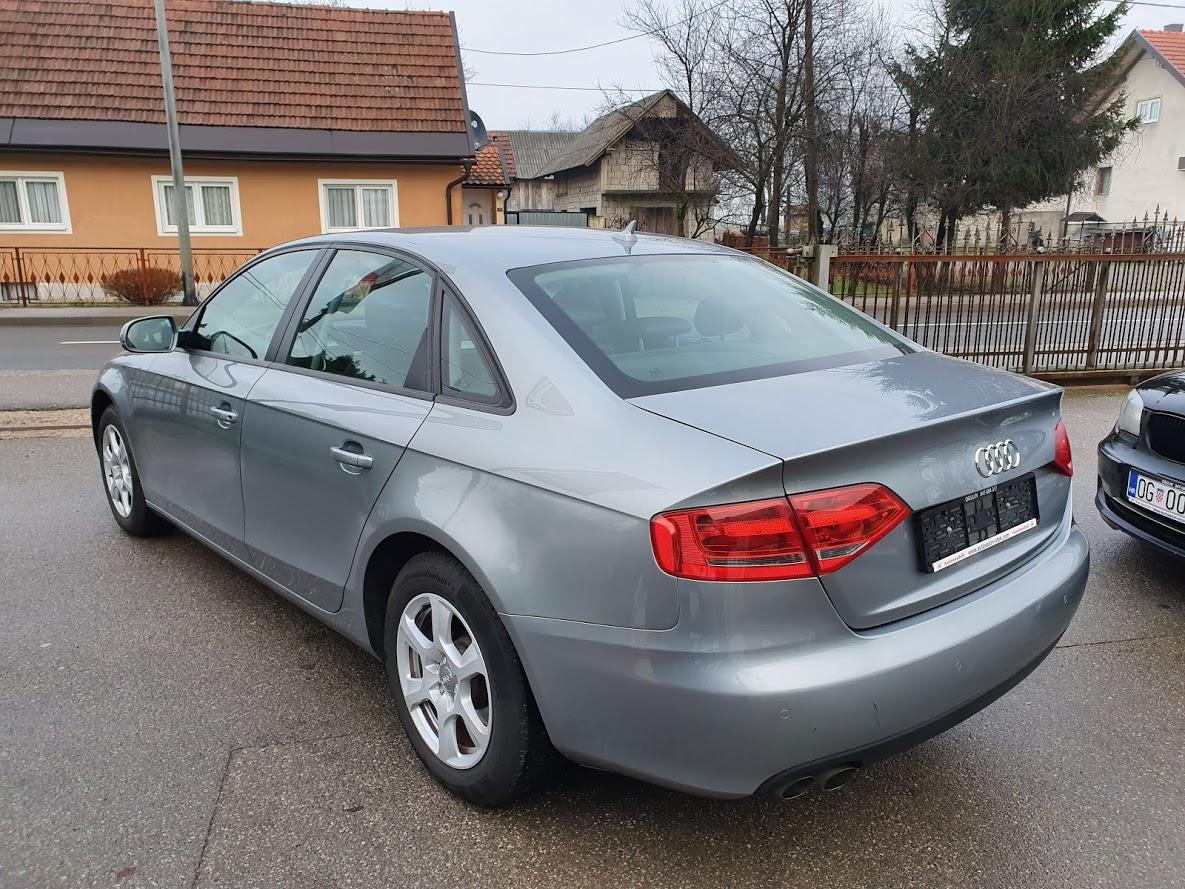 Audi A4 2,0 TDI - koža